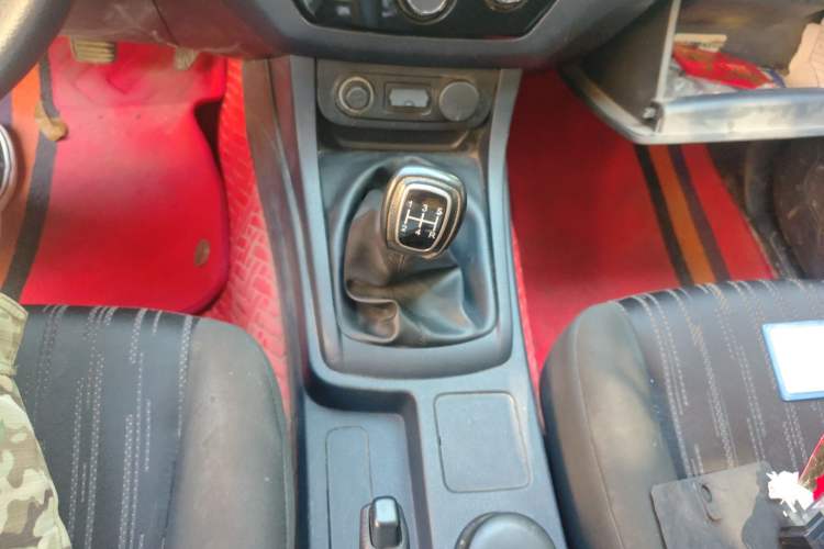 Used Isuzu JLM 2018 2.8T Classic Edition Two-Wheel Drive Luxury Version with Extended Cargo Bed JE493ZLQ5F
