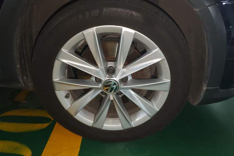 Used Volkswagen Magotan 2012 Travel Edition 2.0 TSI 4x4 Comfort Version
