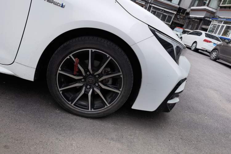 Used Toyota Levin 2023 Smart Electric Hybrid Dual-Engine 1.8L Sport Edition Right Front Wheel Hub