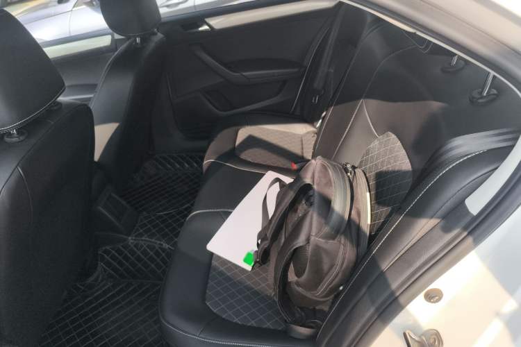 Used Skoda Rapid 2019 1.5L Automatic Comfort Edition China VI Standard