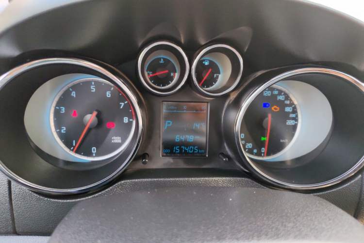 Used Changan CS35 2014 1.6L Automatic Luxury Model China IV Standard