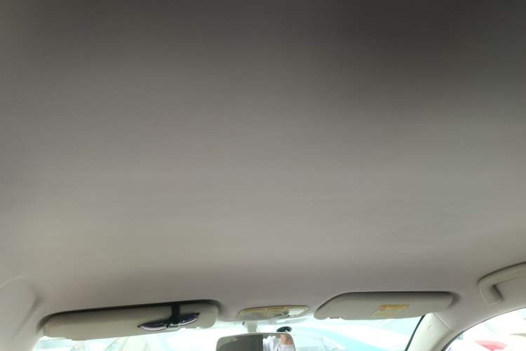 Used Zotye Z300 2014 1.5L Urban Edition Manual Luxury Model
