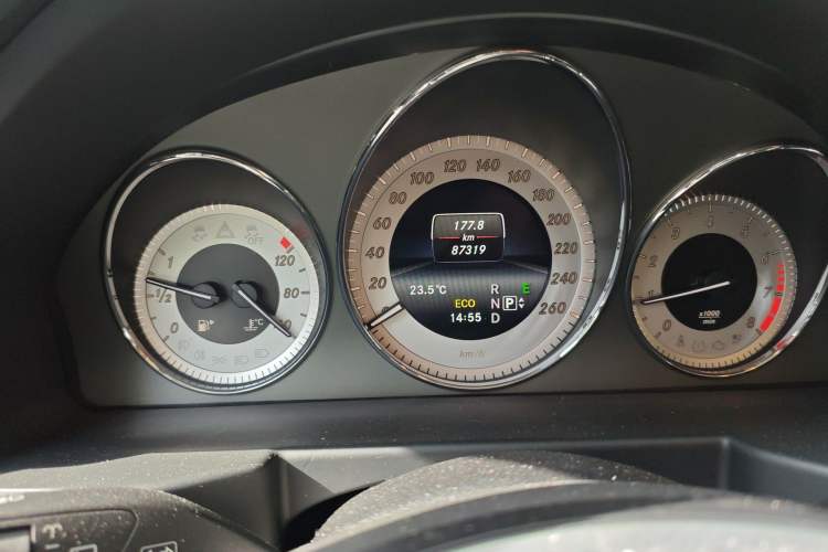 Used Mercedes-Benz GLK-Class 2014 GLK 260 4MATIC Dynamic Model Instrument Cluster