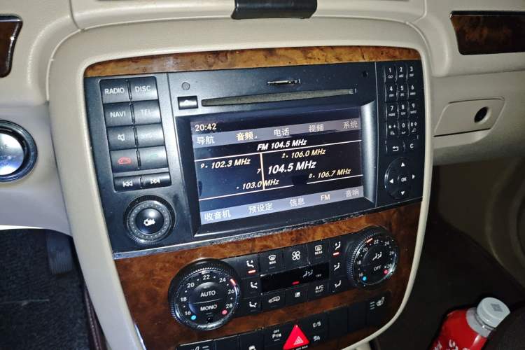 Used Mercedes-Benz R-Class 2011 R 350 L 4MATIC
