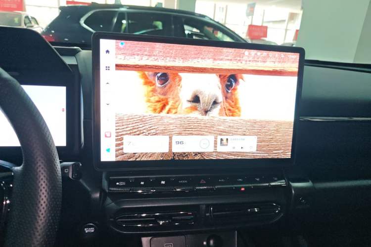 Used Haval H Dog 2023 1.5T Two-Wheel Drive Chao Ye Version Plus Audio And AC Panel