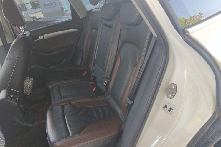 Used Audi Q5 2018 Collector's Edition 40 TFSI Technology Model
