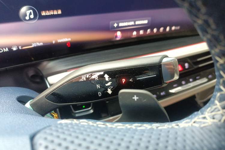 Used Buick Century 2023 2.0T Seven-Seater Yinshi Edition
