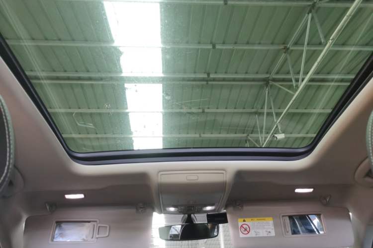 Used Volkswagen Tiguan L 2022 330TSI Automatic Two-Wheel Drive R-Line Enhanced Edition Headliner