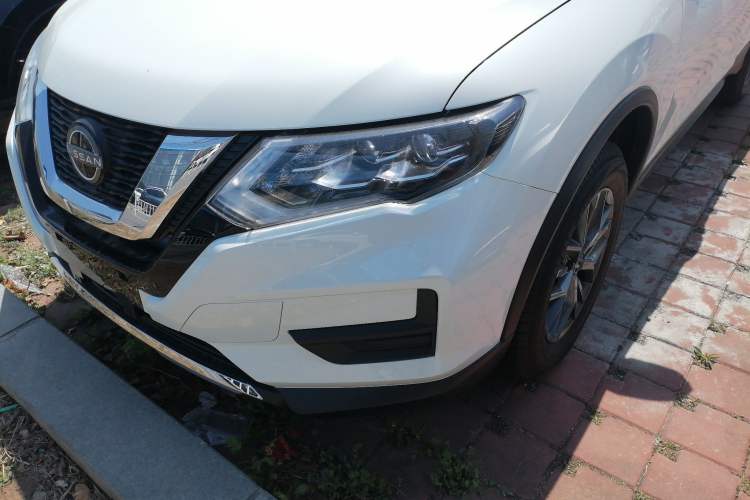 Used Nissan X-Trail 2025 Honor 2.0L Two-Wheel Drive Leading Edition Left Front Headlight