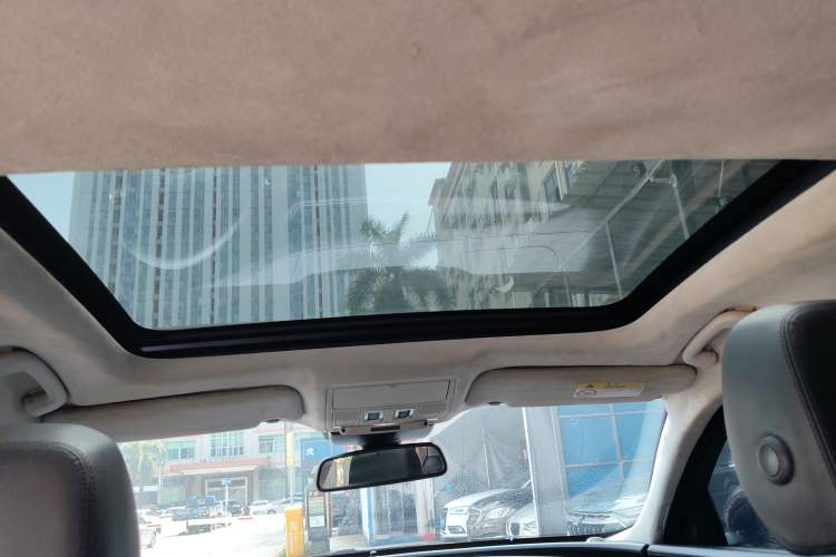 Used Jaguar XFL 2017 XFL 2.0T 200PS Windflower Edition Headliner