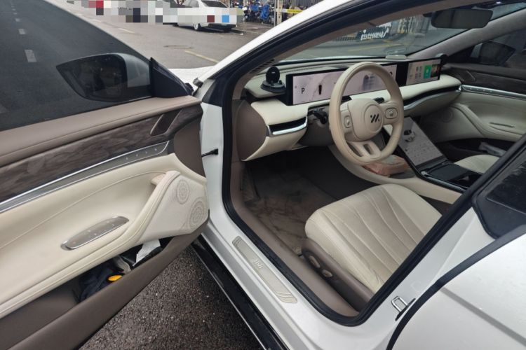 Used IM L7 2022 Dynamic Model
