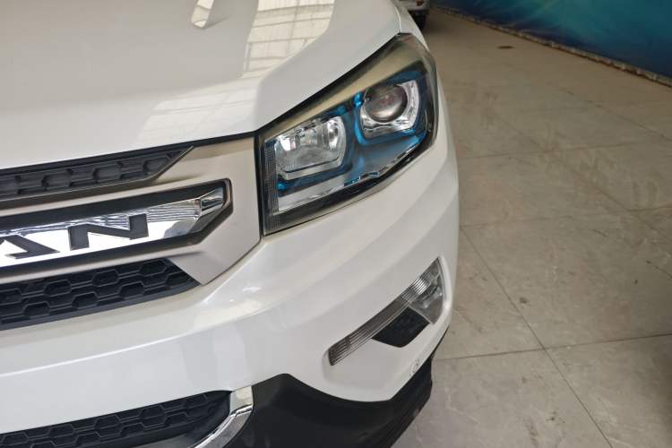 Used CHANGAN CS75 2016 1.8T Automatic Elite Model China V Standard
