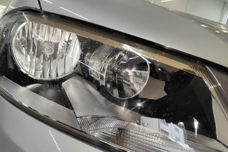 Used Volkswagen Lavida 2013 Revised Classic 1.6L Automatic Fashion Edition