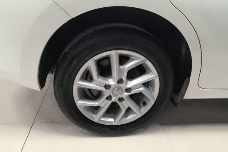 Used Nissan Tiida 2021 1.6L CVT Cool Edition Right Rear Wheel Hub