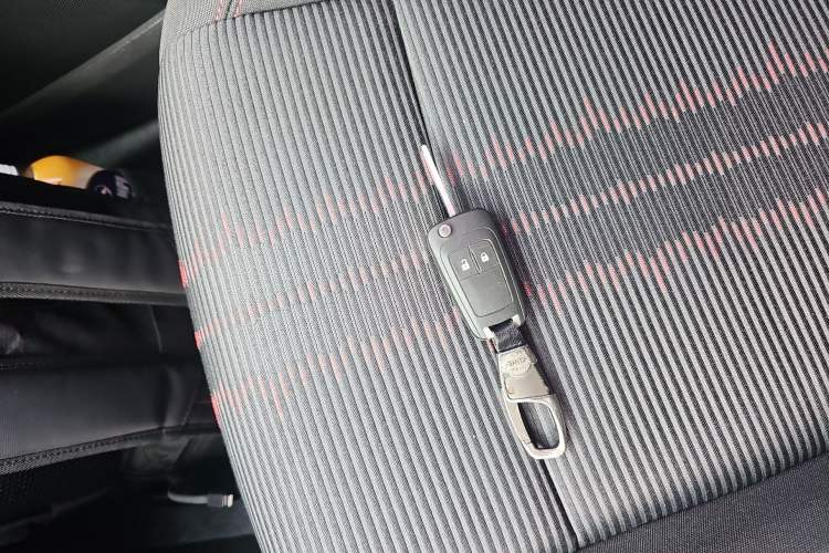 Used Buick Encore 2015 1.4T Automatic Two-Wheel Drive Urban Elite Version