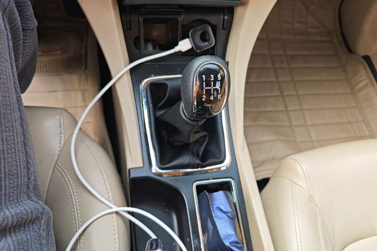 Used Geely Auto Emgrand 2017 Sedan Million Edition 1.5L Manual Luxury Model
