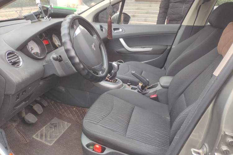 Used Peugeot 408 2013 2.0L Manual Comfort Edition Left Front Seat