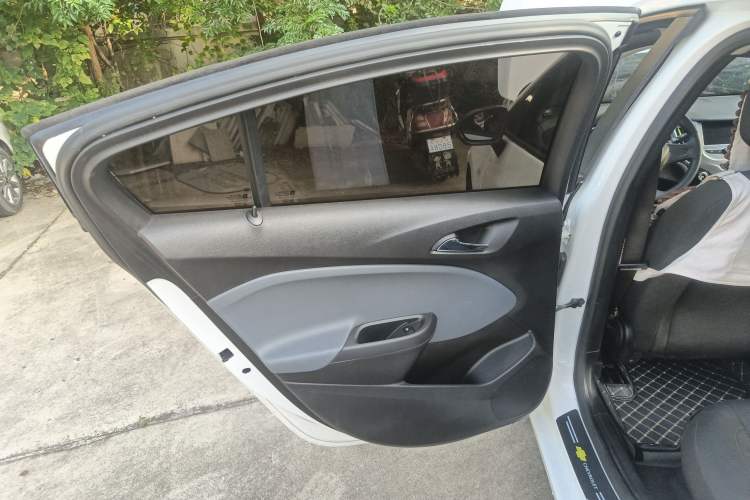 Used Chevrolet Cruze 2018 Redline 320 Automatic Pioneer Edition