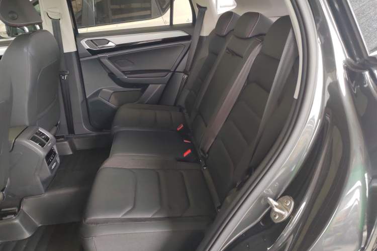 Used Volkswagen Tayron 2020 330TSI Two-Wheel Drive Luxury Smart Connectivity Version