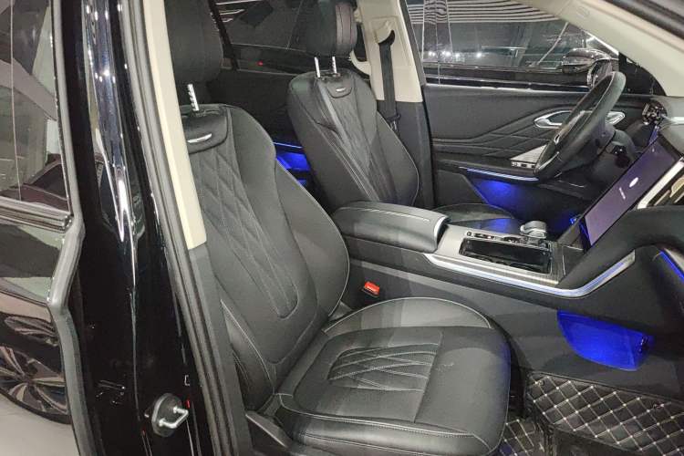 Used Hongqi HS7 PHEV 2024 2.0T PHEV Four-Wheel Drive Flagship Edition 6 Seats
