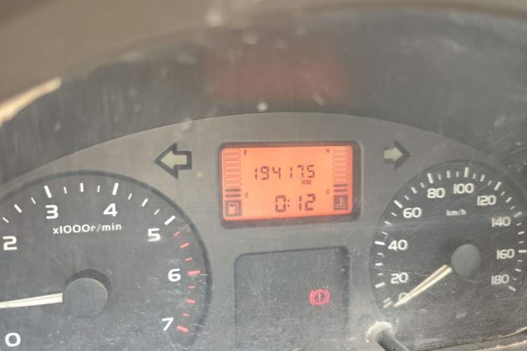 Used Wuling Rongguang 2011 1.2L Base Version
