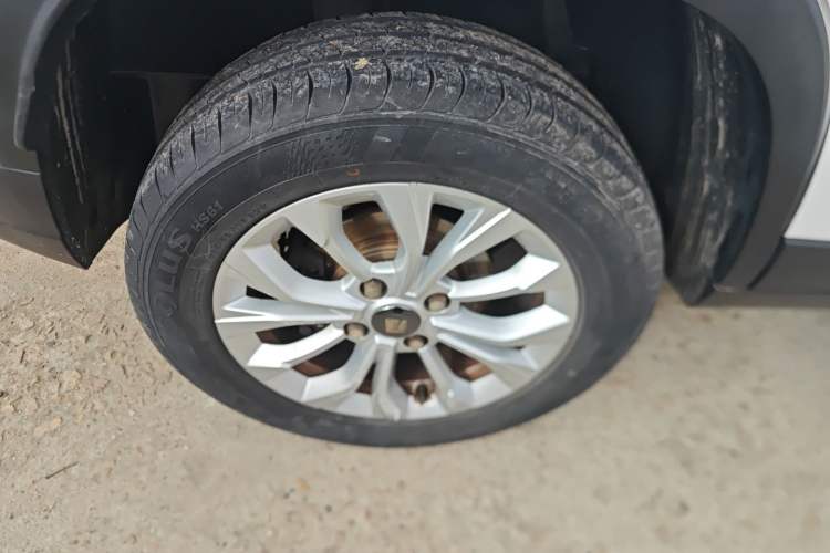 Used Baojun 510 2019 1.5L Manual Enjoyment Model 77kW China VI Emission Standard
