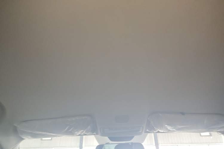 Used Roewe i5 2020 1.5L Manual 4G Connect Luxury Edition