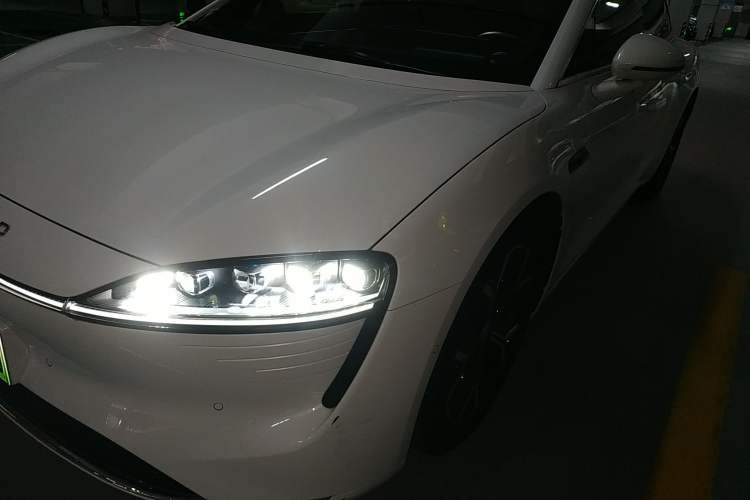 Used Hima Luxeed S7 2024 Pro Rear-Drive Long-Range Version Left Front Headlight