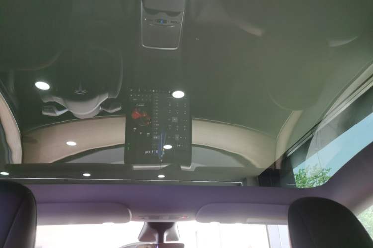 Used Tesla Model Y 2021 Long-Range All-Wheel-Drive Version 3D7
