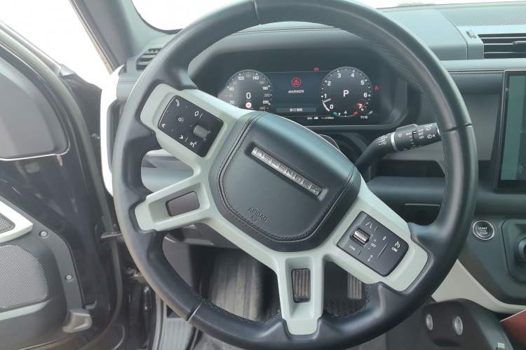 Used Land Rover Defender 2023 Facelift 110 3.0T P400 Dark Edition