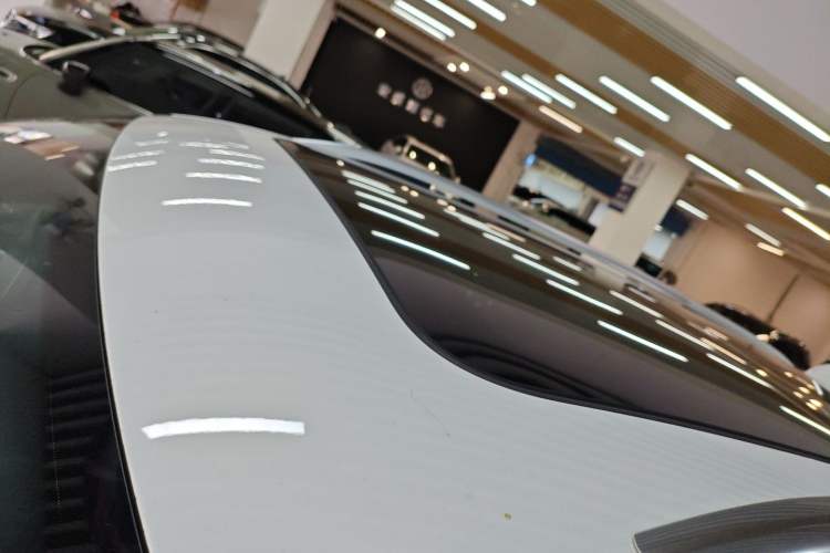 Used Volkswagen Tiguan L 2025 Model, Outstanding Version, 300TSI Automatic Two-Wheel Drive Longteng Edition
