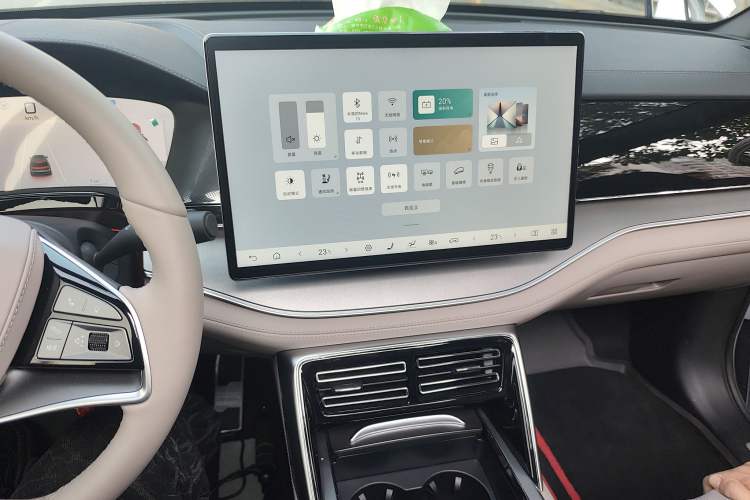 Used BYD Tang New Energy 2025 DM-i 115KM Prestige Model
