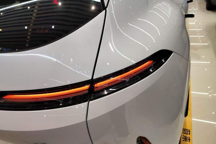 Used Avatr 07 2024 Pro+ All-Electric Version Right Rear Taillight