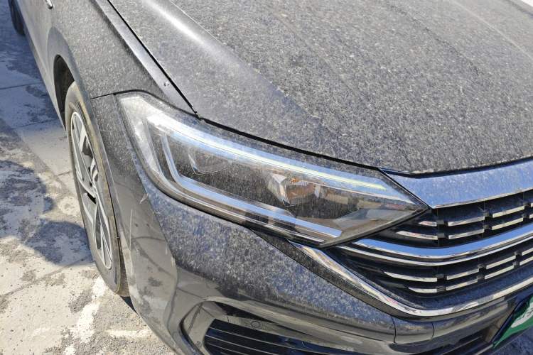 Used Volkswagen Sagitar 2023 300TSI DSG Excellence Edition Right Front Headlight