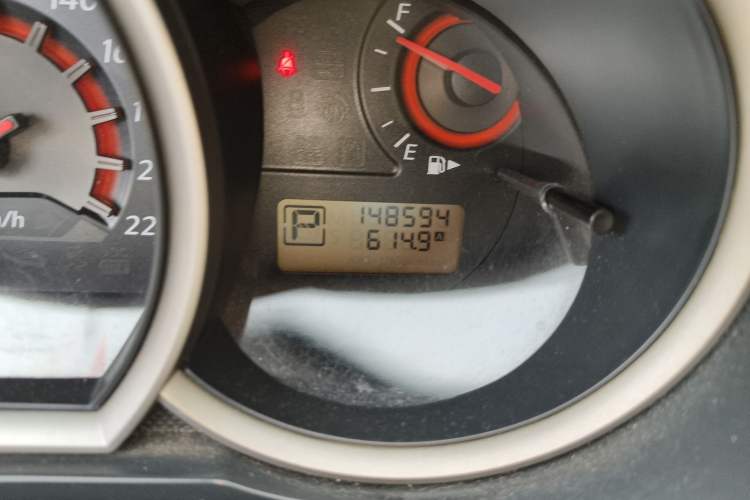 Used Nissan Sylphy 2012 Classic 1.6XE Automatic Comfort Edition Odometer Close Up