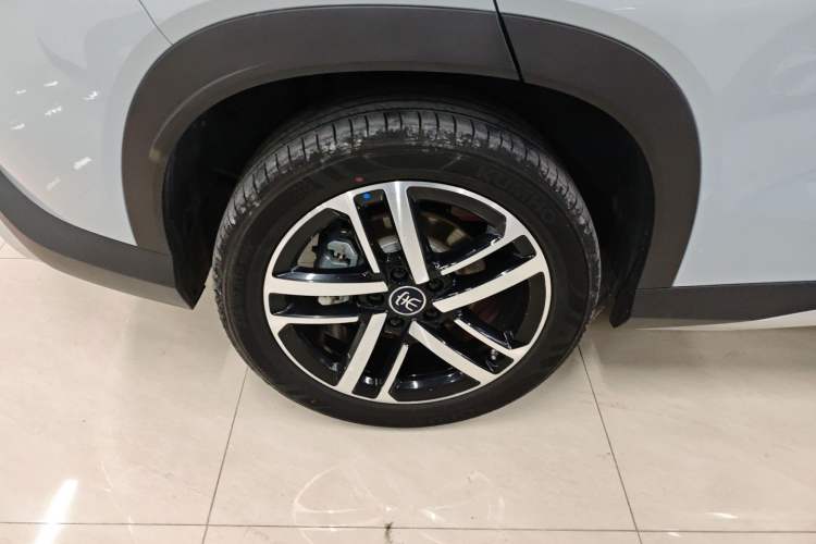 Used BYD Song L DM-i 2024 112 km Leading Edition Exterior 5