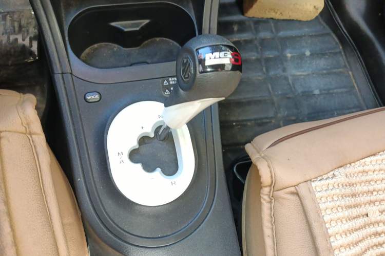 Used MG 3 2011 1.5L AMT Elite Edition Gear Lever