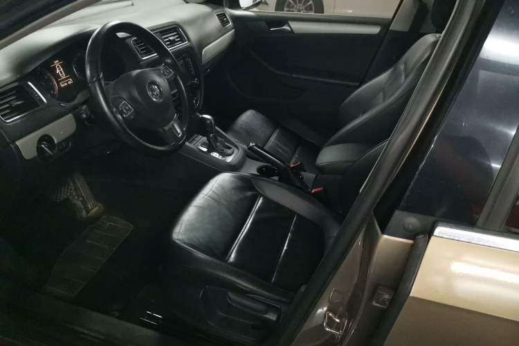 Used Volkswagen Sagitar 2014 1.4TSI Automatic Luxury Model