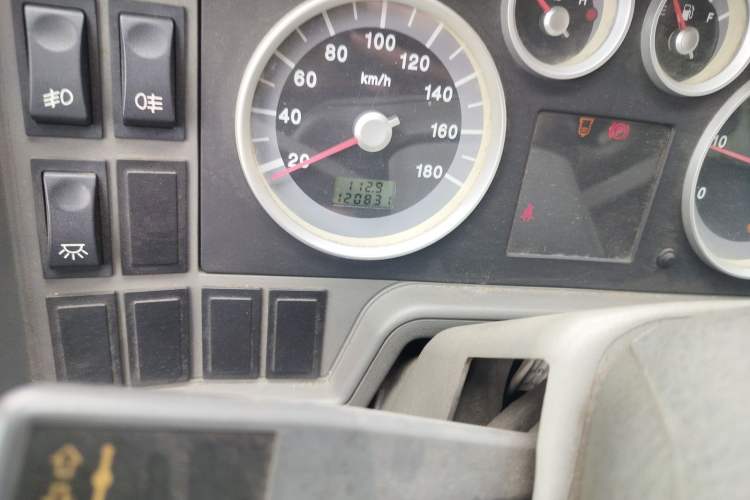 Used Iveco Daily 2014 2.5T-A35 NJ6484ACM47Z4
