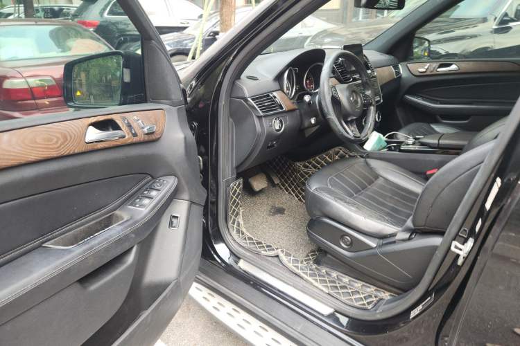 Used Mercedes-Benz GLE 2017 GLE 320 4MATIC Dynamic Model Driver Seat