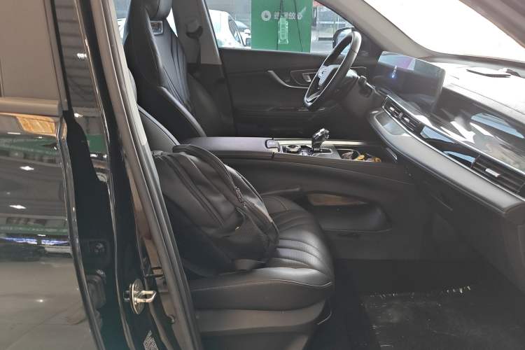 Used Chery Tiggo 7 PLUS 2023 Champion Edition 1.5 TCI CVT Extraordinary Version Right Front Seat