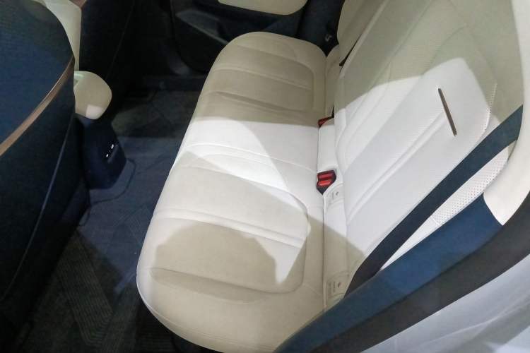 Used Zeekr X 2023 Rear-Drive ME Version 5 Seats Left Rear Seat