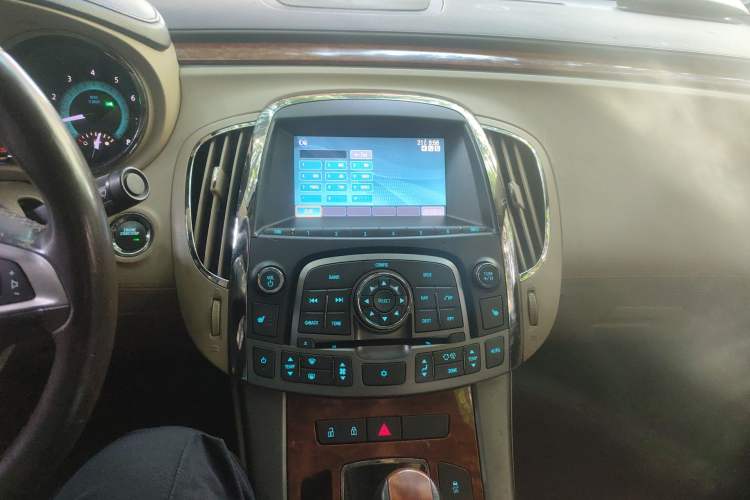 Used Buick LaCrosse 2012 2.0T Haoya Edition
