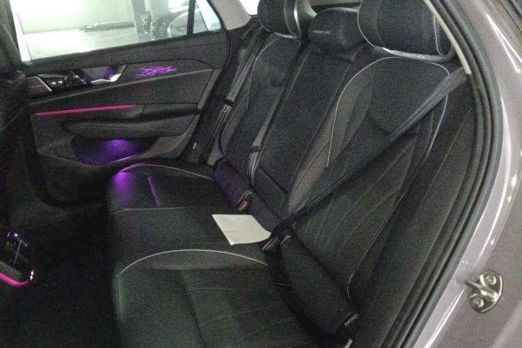 Used Volkswagen Passat 2025 Pro 380TSI Dragon Supreme Edition