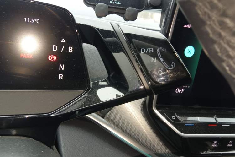 Used Volkswagen ID.4 CROZZ 2021 Long-Range PRO Two-Wheel Drive Version
