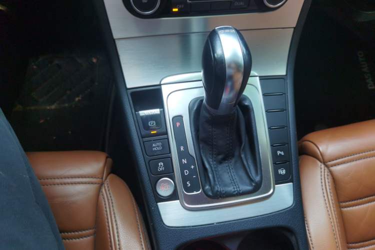 Used Volkswagen FAW-Volkswagen CC 2012 2.0 TSI Ultimate Edition
