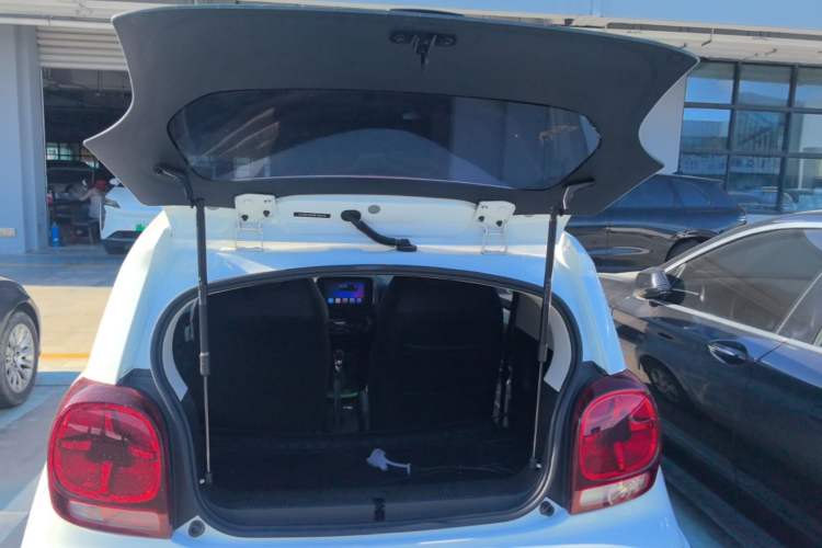 Used Roewe Clever 2021 302km Excellence Edition
