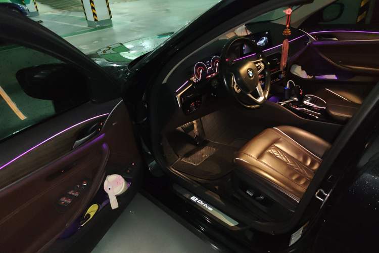 Used BMW 5 Series New Energy 2019 Updated Version 530Le Luxury Package Driver Seat