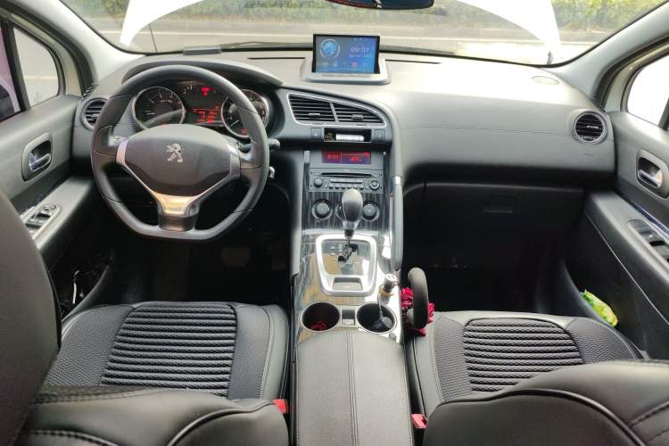 Used Peugeot 3008 2015 2.0L Automatic Classic Edition