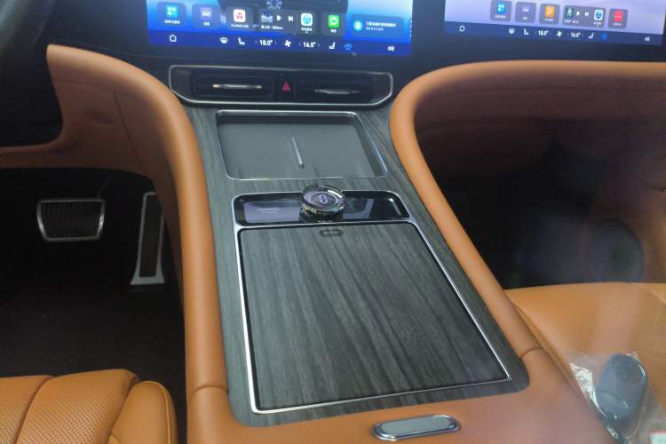 Used Hima AITO M9 2025 All-Electric Max Version 100 kWh 6-Seater